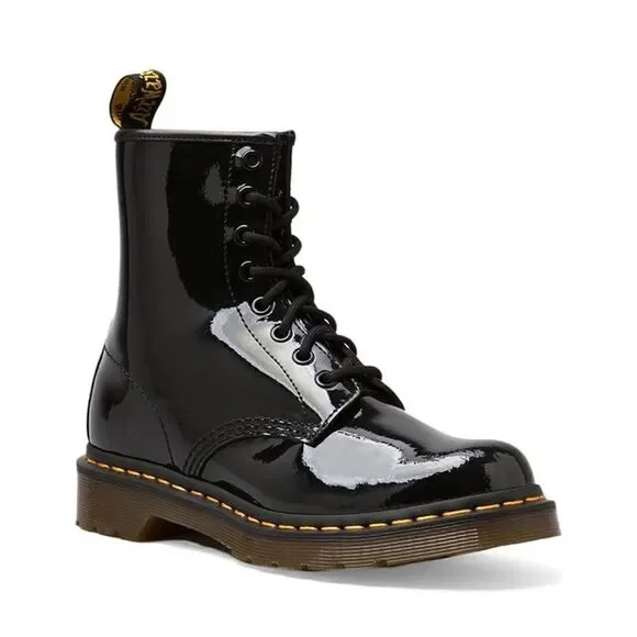 1460 Patent Lamper Boot in Black Dr. Martens - Picture 1 of 4